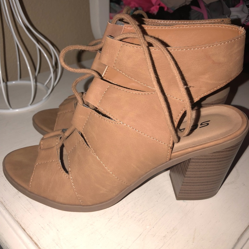 Wedges/heels